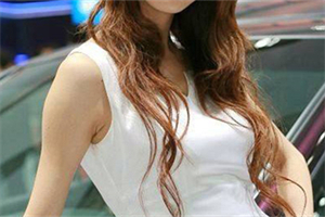 Stepping into Shanghai's Backyard Garden, I discovered a sea of flowers that is intoxicating!