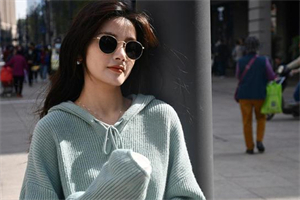 Starting a new shopping mode in Shanghai local, let you become a fashion icon in a second! Starting a new shopping mode in Shanghai local, let you become a fashion icon in a second!